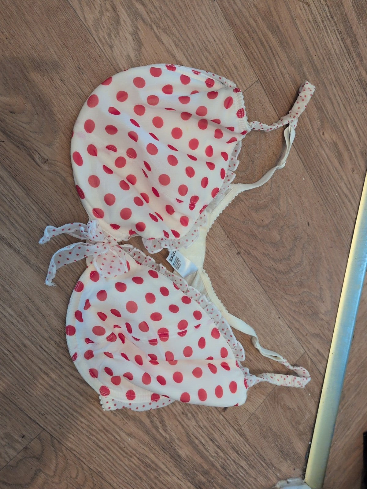 Ceriso 40DD Red Spotted Padded And Wired Bra