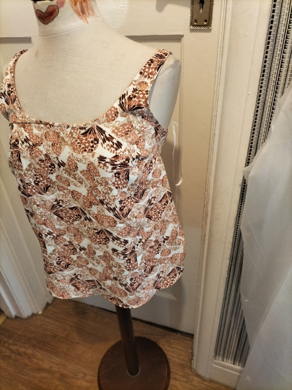 Ladies Primark Size 10 Beige/Brown Floral Sleeveless Blouse