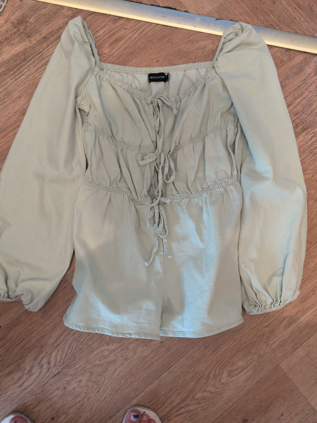 Ladies Prettylittlething 8 Pale Green Long Sleeve Playsuit