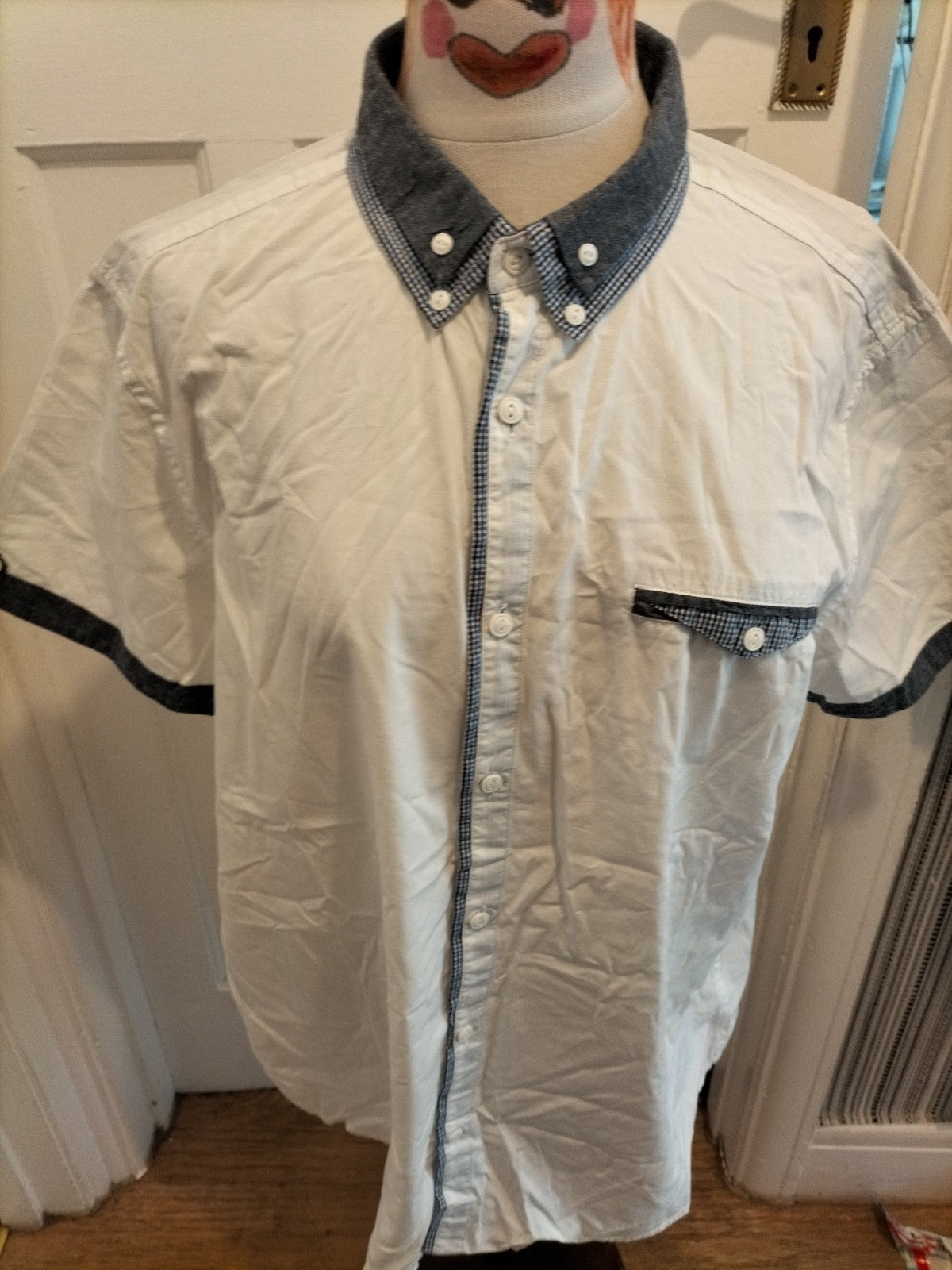 Mens Cedarwood State Size 2XL White With Grey Short Sleeved Shirt