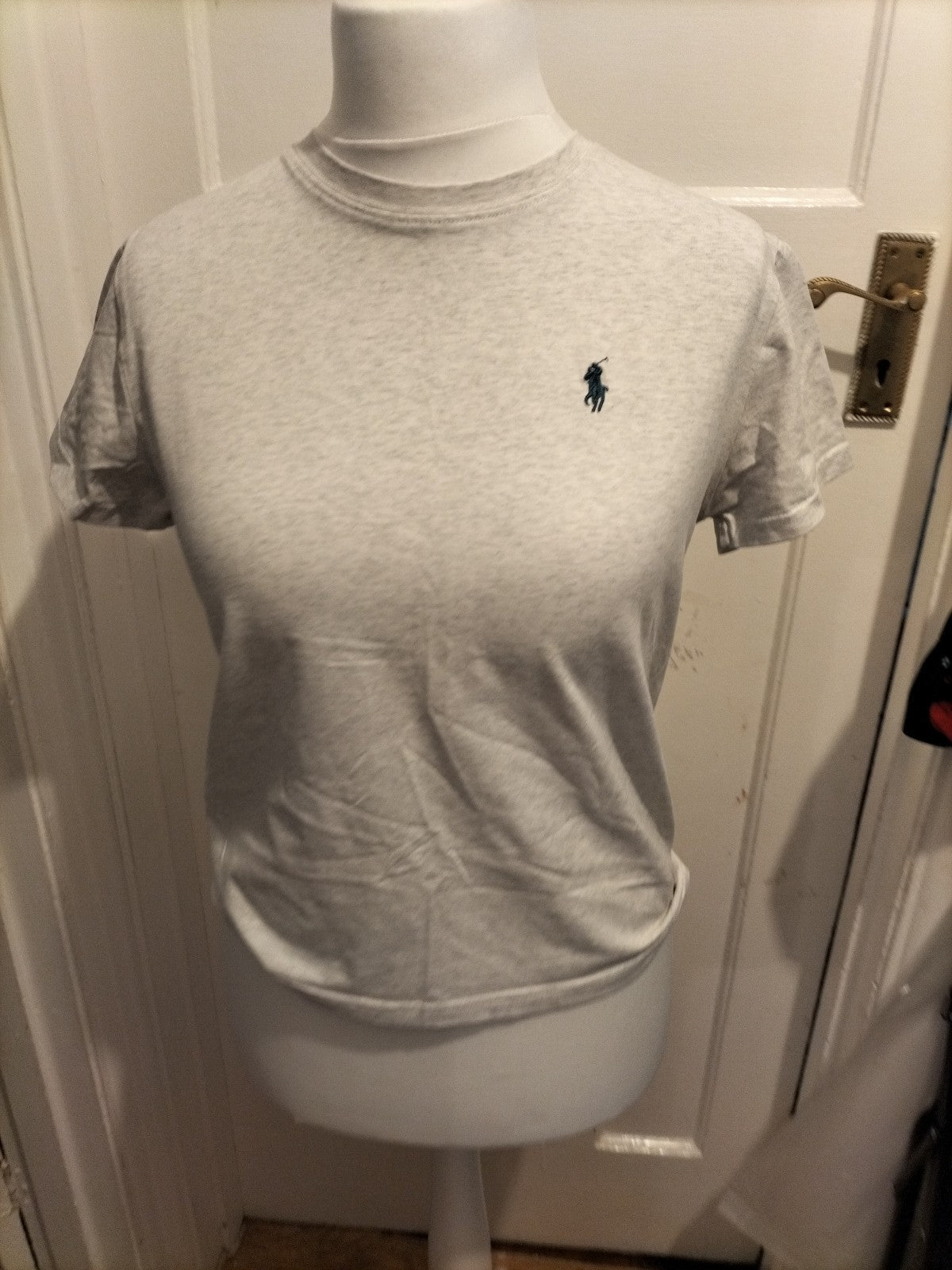 Mens Size Small Grey Short Sleeved Tshirt