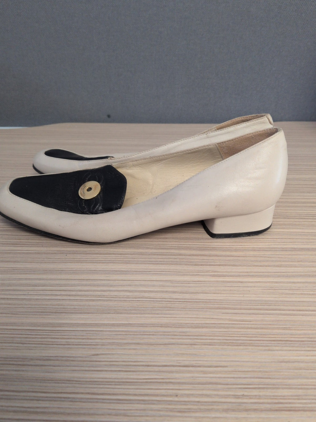 Paco Herrero EU 37 Beige And Black Flats