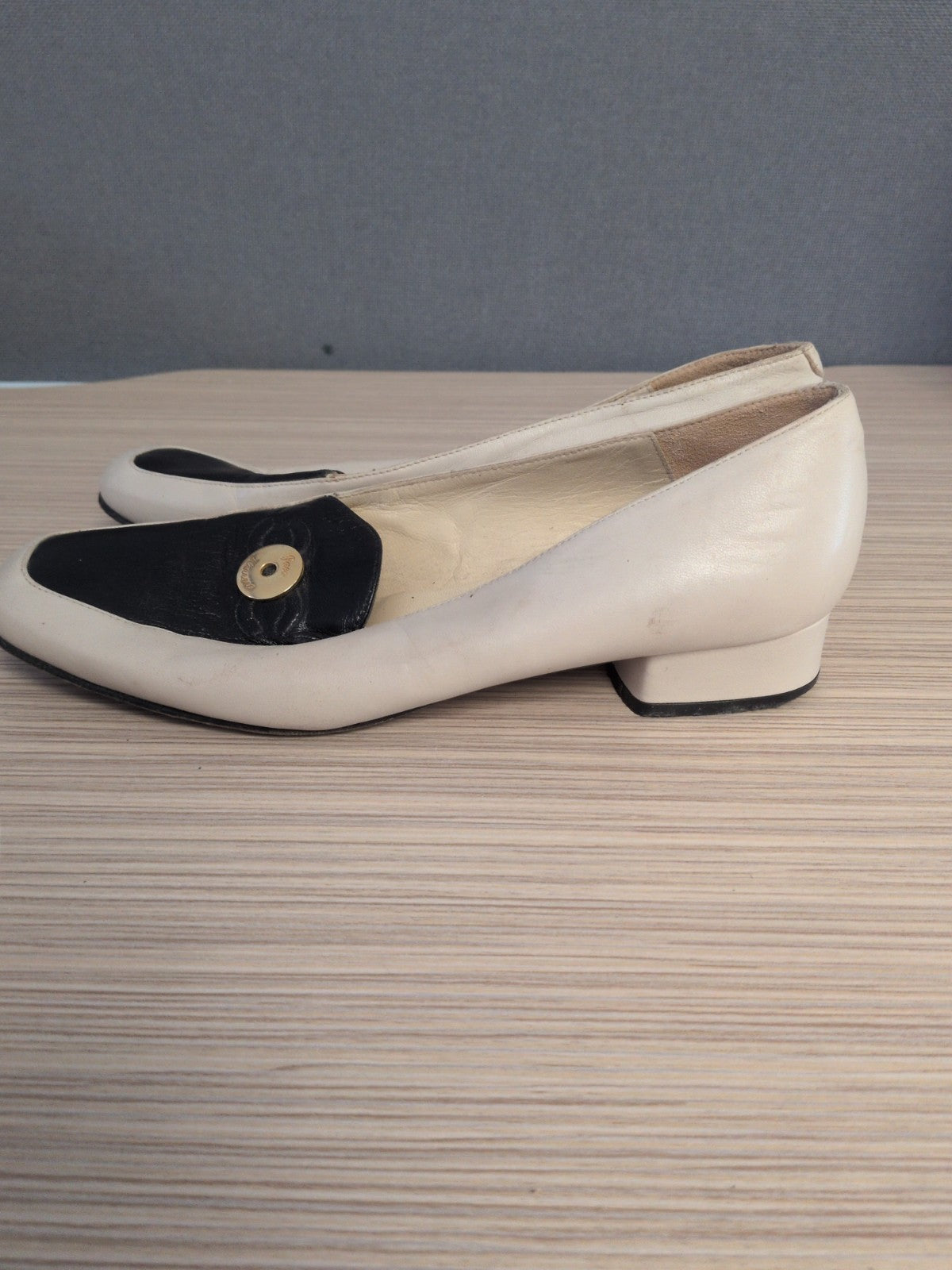 Paco Herrero EU 37 Beige And Black Flats