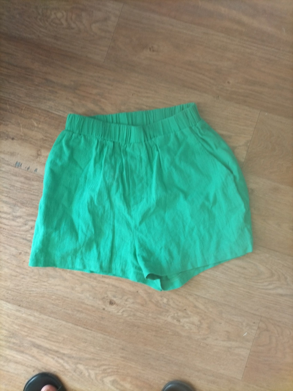 Ladies Shein Size XS Green Elasticated Shorts
