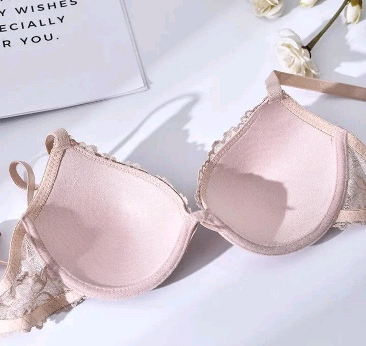 Brand new ladies TorbayClothingCo beige floral lace padded adjustable wired bra