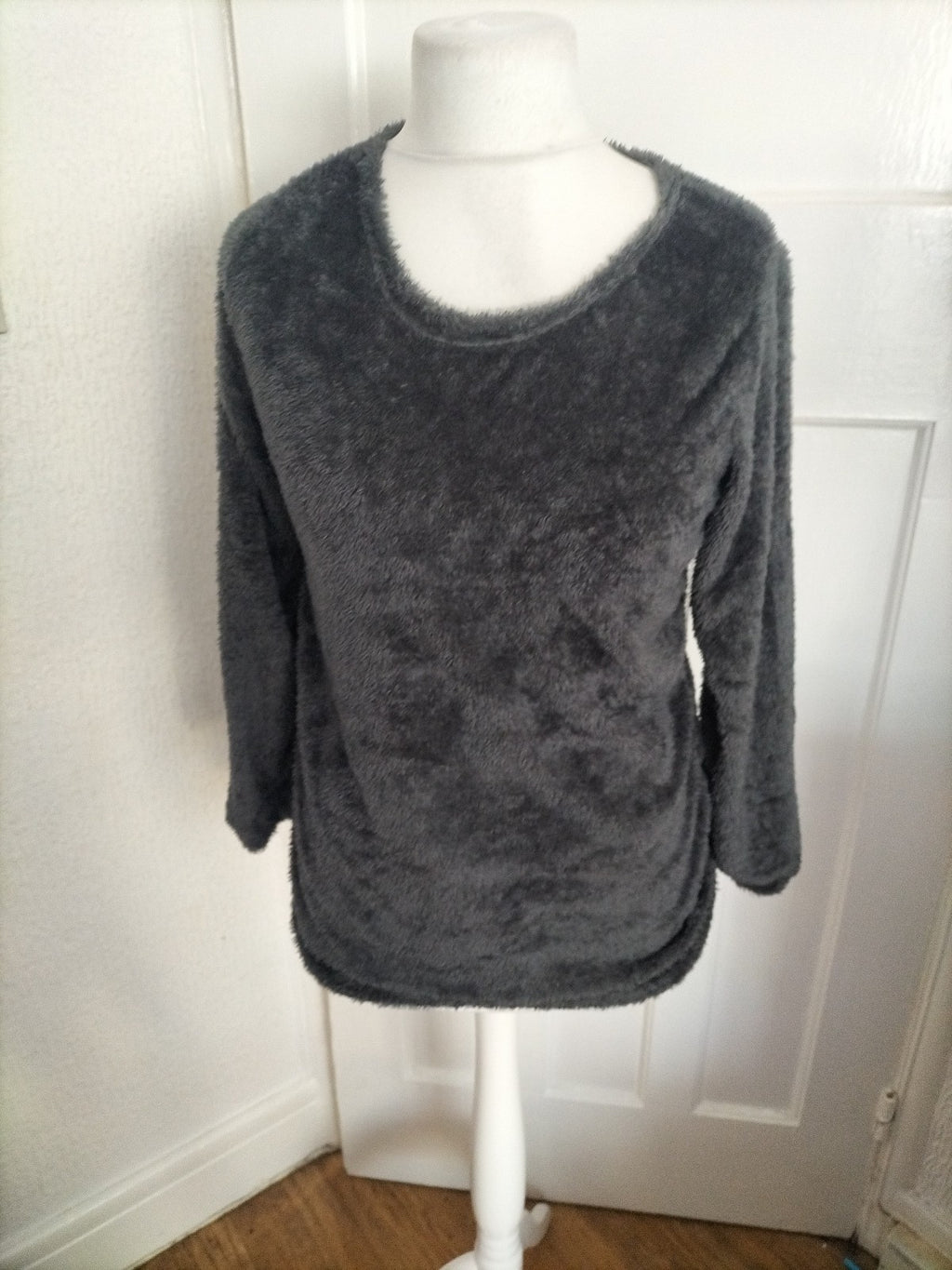 Ladies Size Large Dark Grey Supersoft Jumper