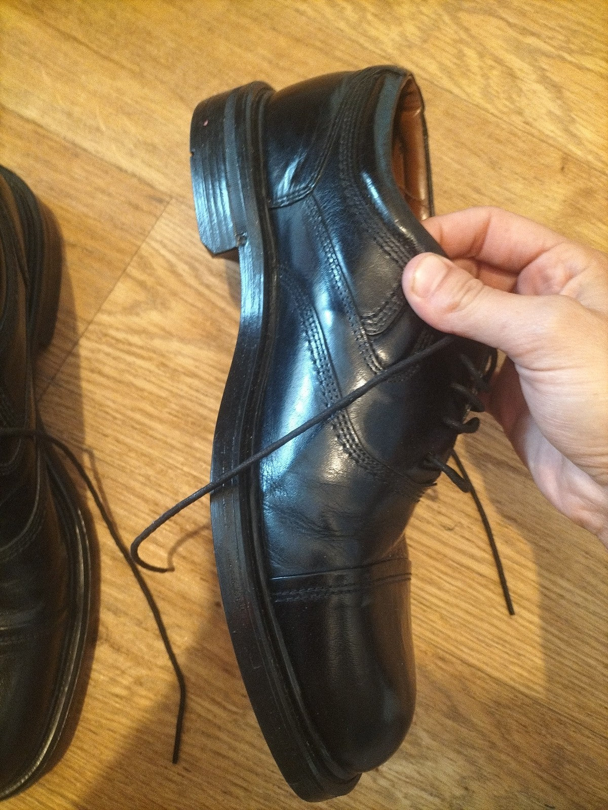 Mens Innovate Size Uk 9 Black Leather Court Shoes