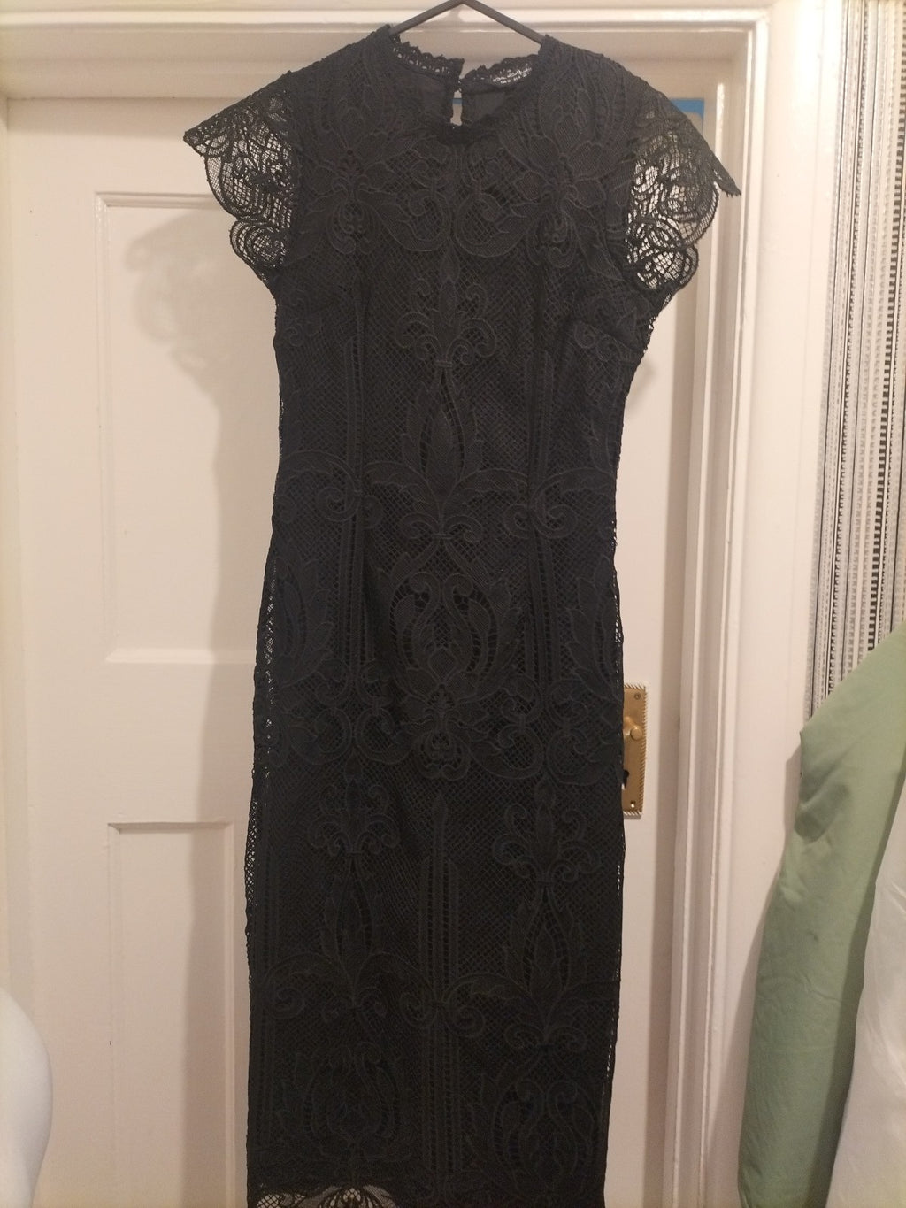 Ladies Miss Selfridge Size 8 Black Lace Lined Short Sleeved Midi Dress