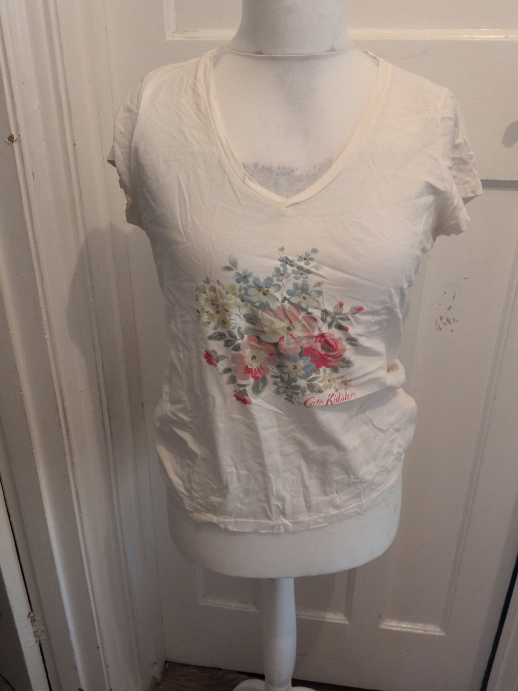 Cath Kidston Large Ivory Short Sleeve V Neck Blouse