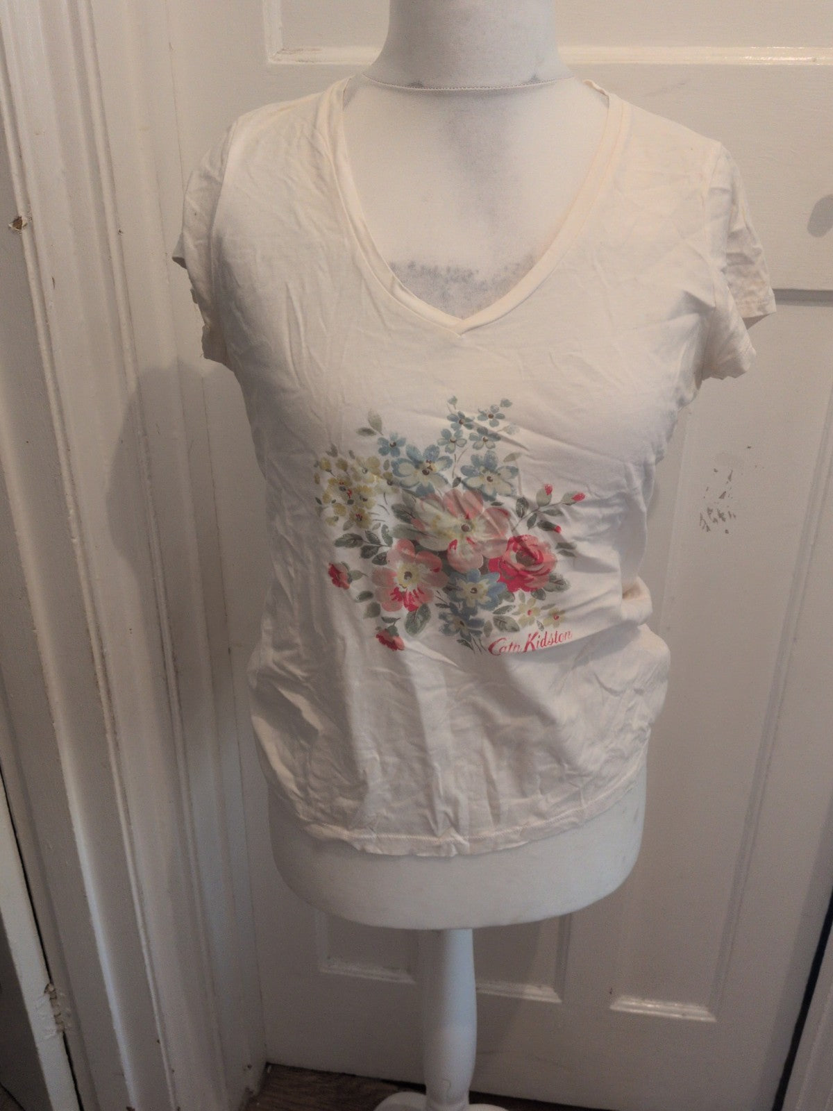 Cath Kidston Large Ivory Short Sleeve V Neck Blouse
