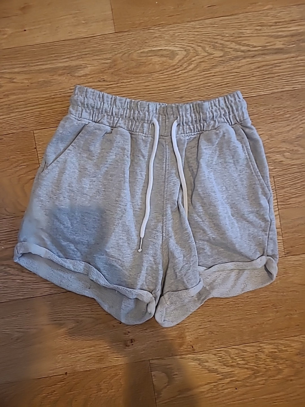Ladies I Saw It First Size 6 Grey Elasticated Sweat Shorts