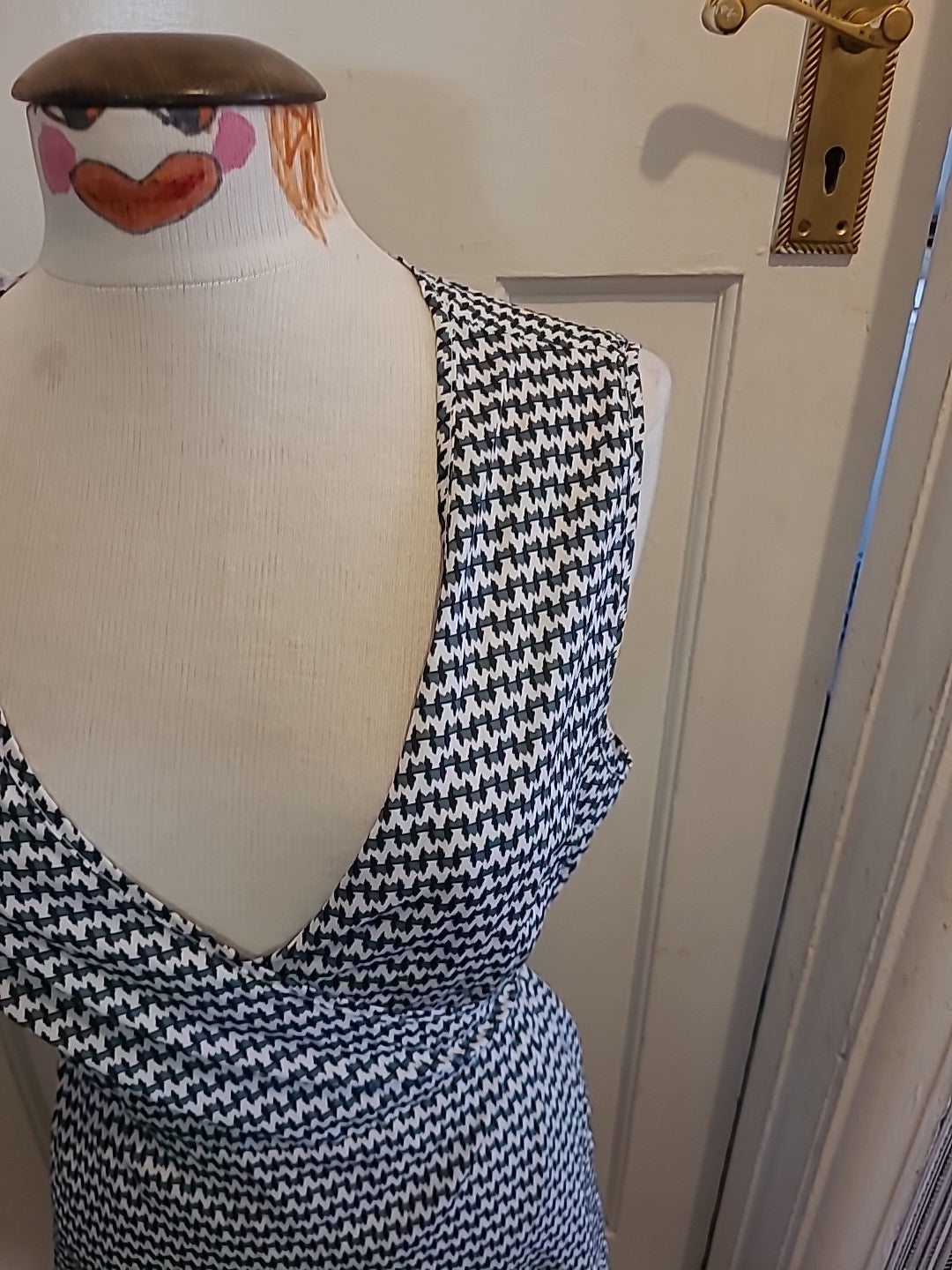 Ladies Size XL Green White Sleeveless Wrap Dress