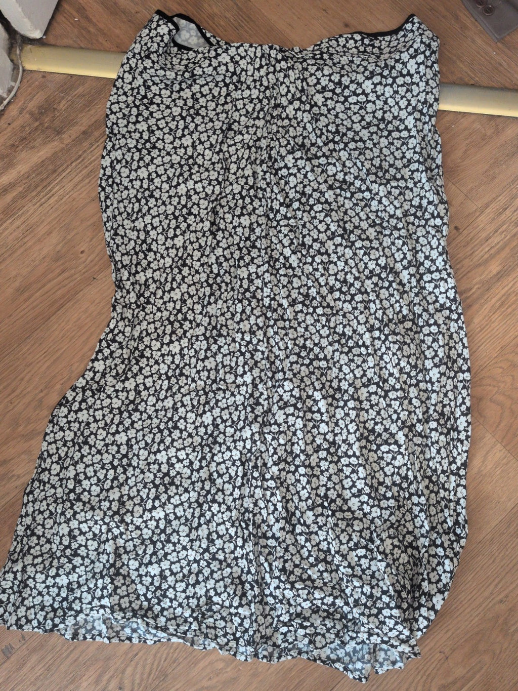 M&S 16 Reg Black White Floral Long Length Skirt