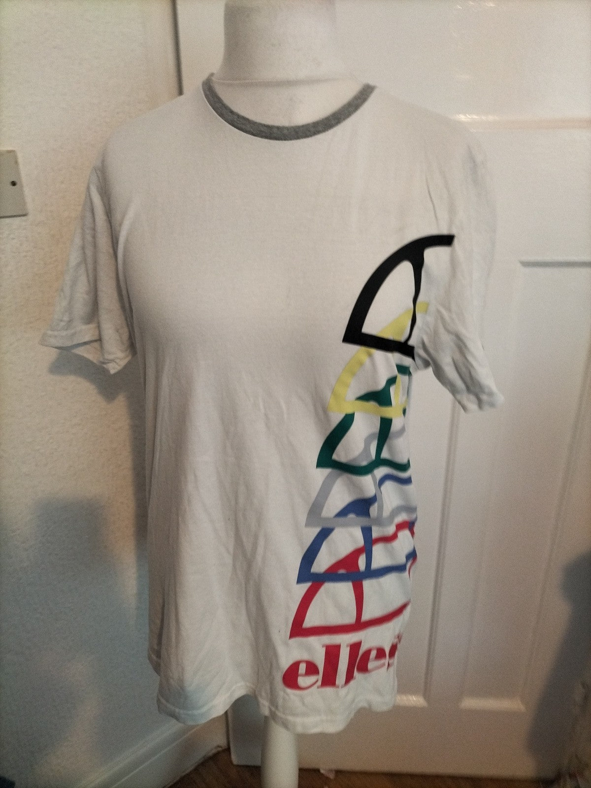 Mens Ellesse Size Large White Printed Short Sleeved Tshirt