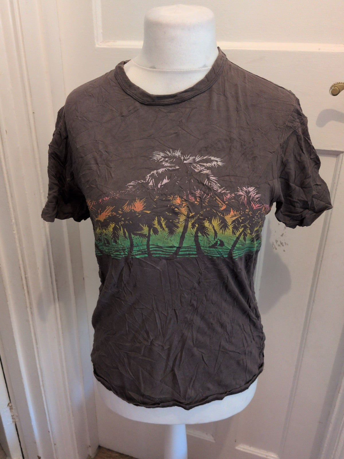 Large Brown Hawaii Style T-shirt Ladies Short Sleeve