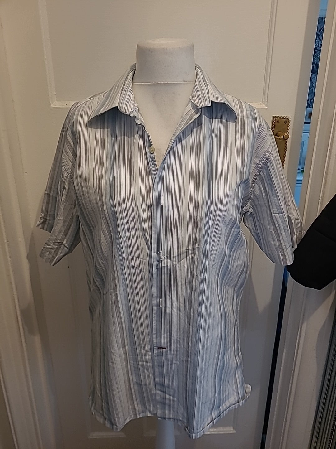 Mens Rockport Size XL White Blue Striped Shirt Short Sleeved