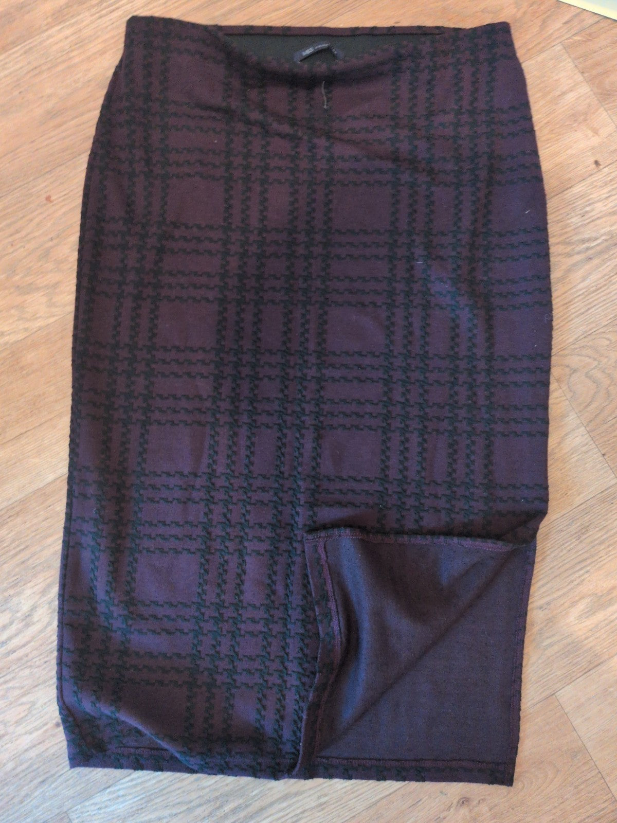 Marks And Spencer 14 Burgundy And Black Stretch Long Split Hem Skirt