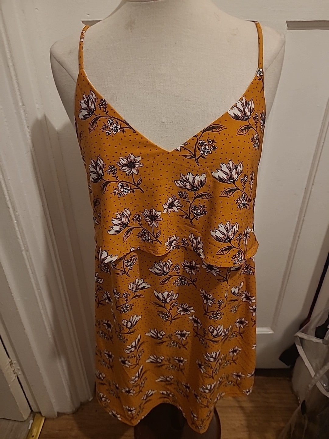 Ladies MNG Size Medium Orange Floral Sleeveless Dress