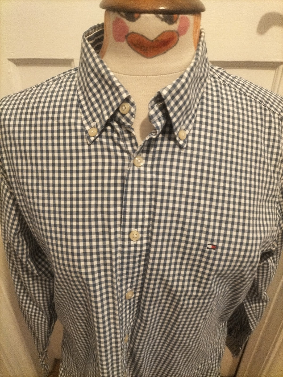 Mens Tommy Hilfiger Size Medium 2 Ply Cotton Long Sleeved Shirt