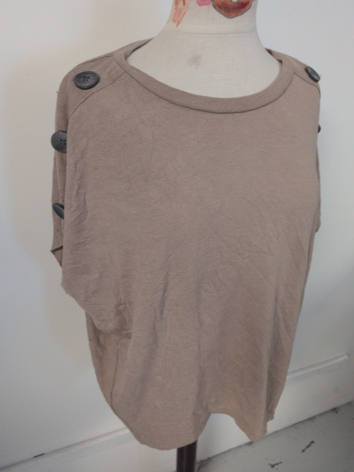 Ladies Blue Vanilla Size M/L Brown Short Sleeve Buttoned Detail Shoulder T-shirt