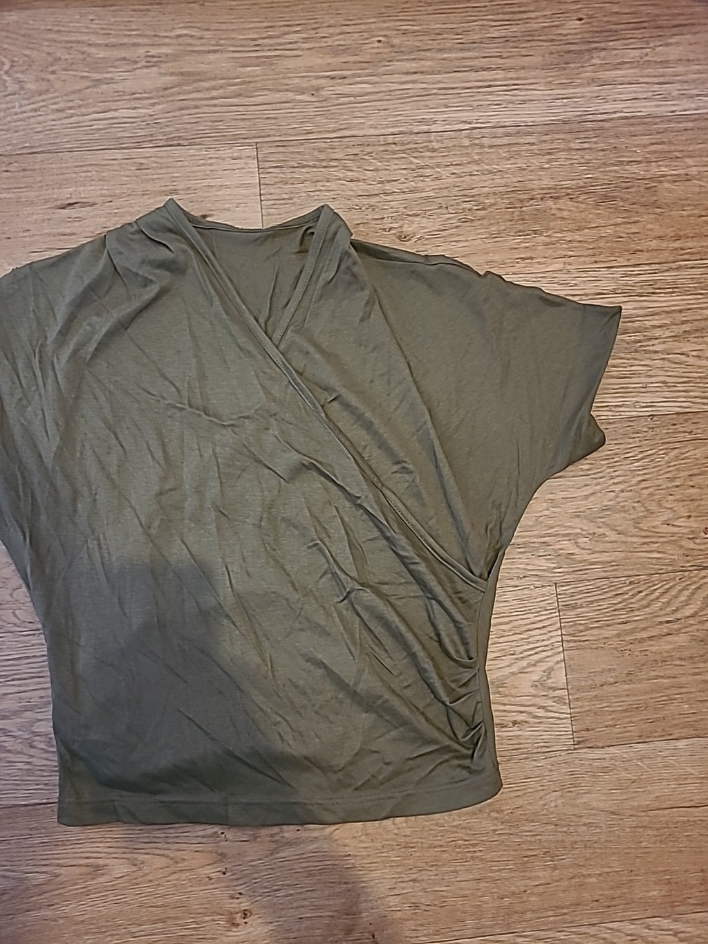 Ladies Size Small Khaki V Neck Criss Cross Short Sleeved Tshirt