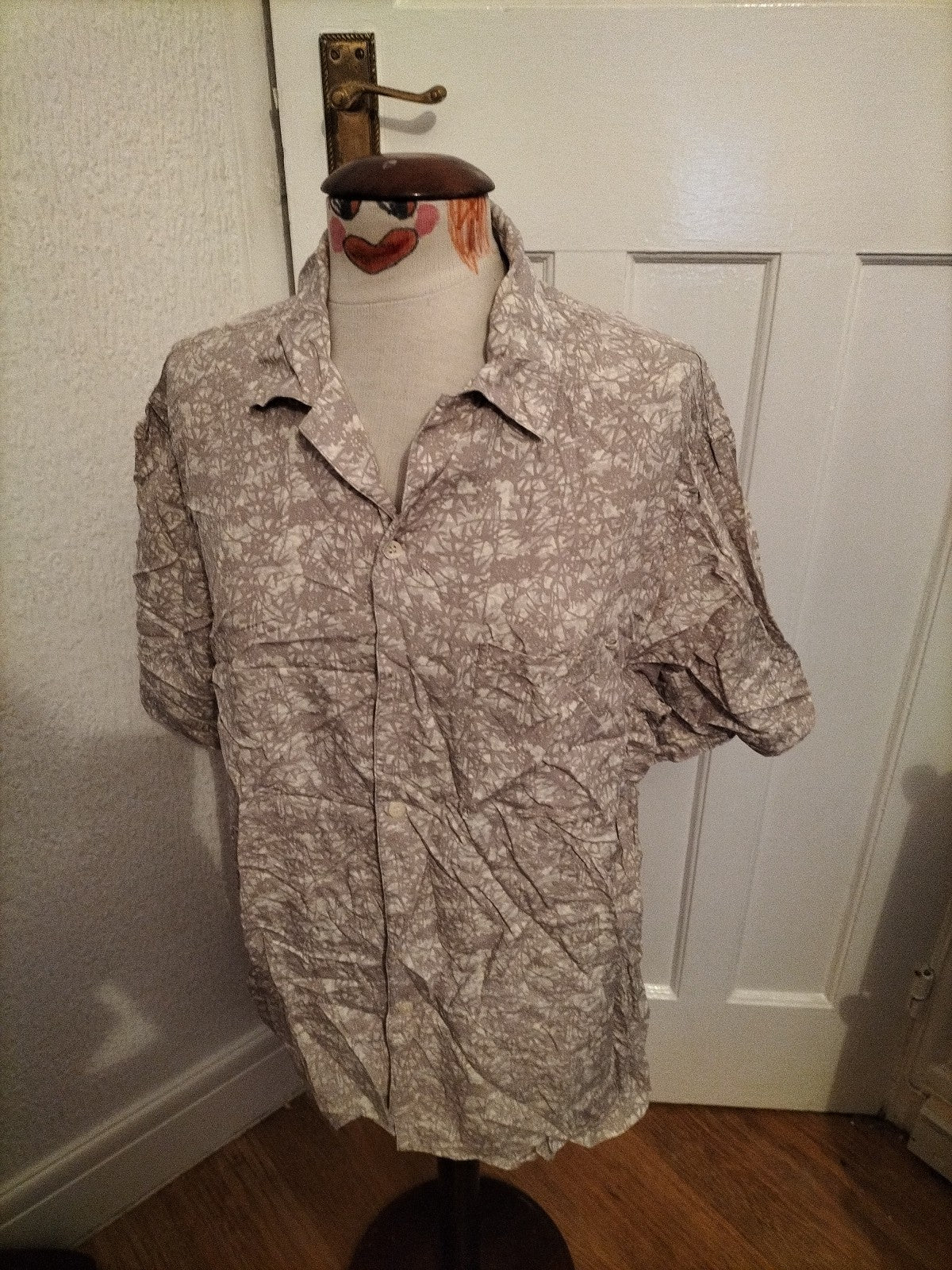 Mens Marks And Spencer Size Large Putty Patterned Short Sleeved Shirt