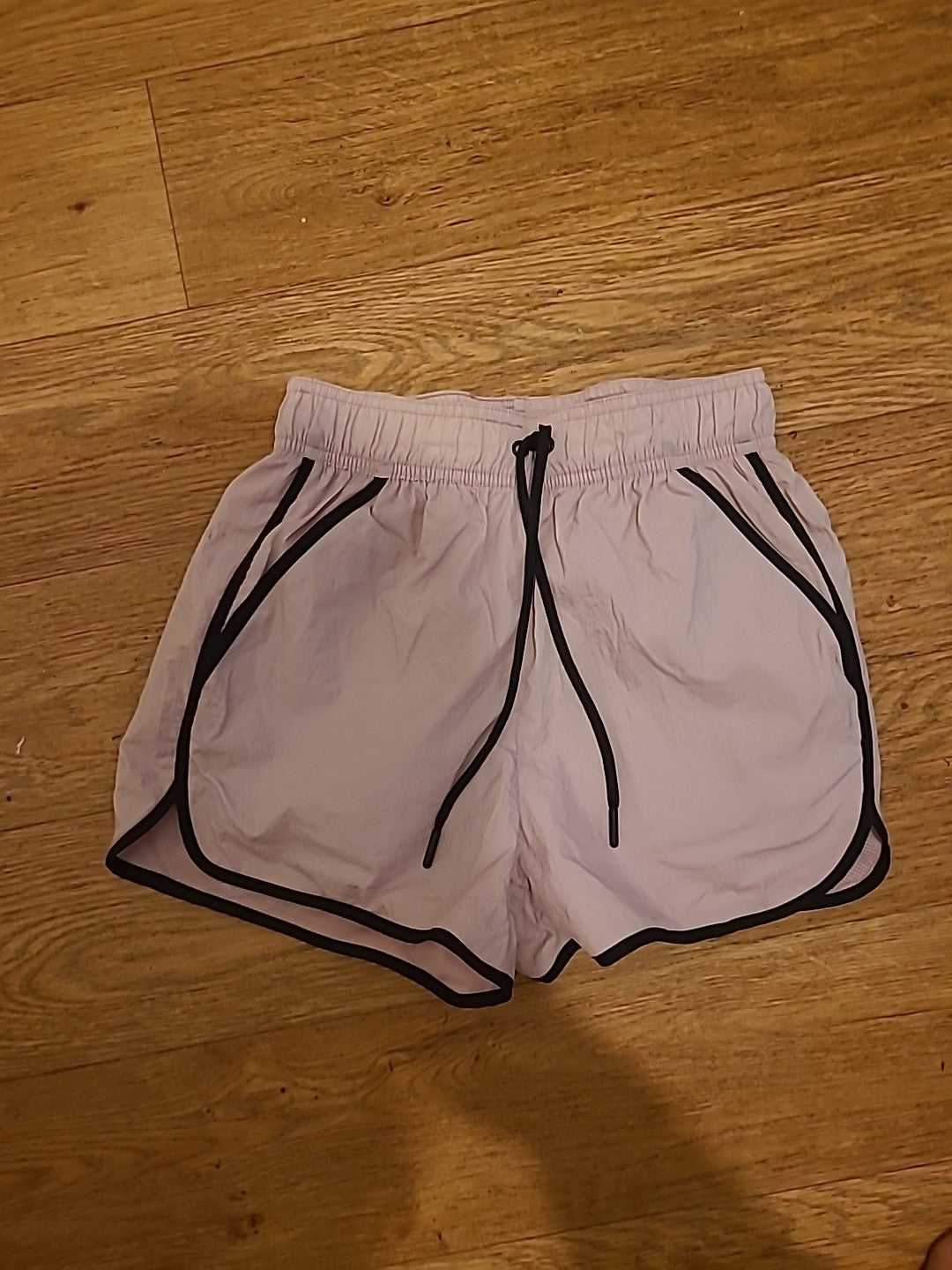 Ladies Primark Size 4 Pink Elasticated Mesh Lined Shorts