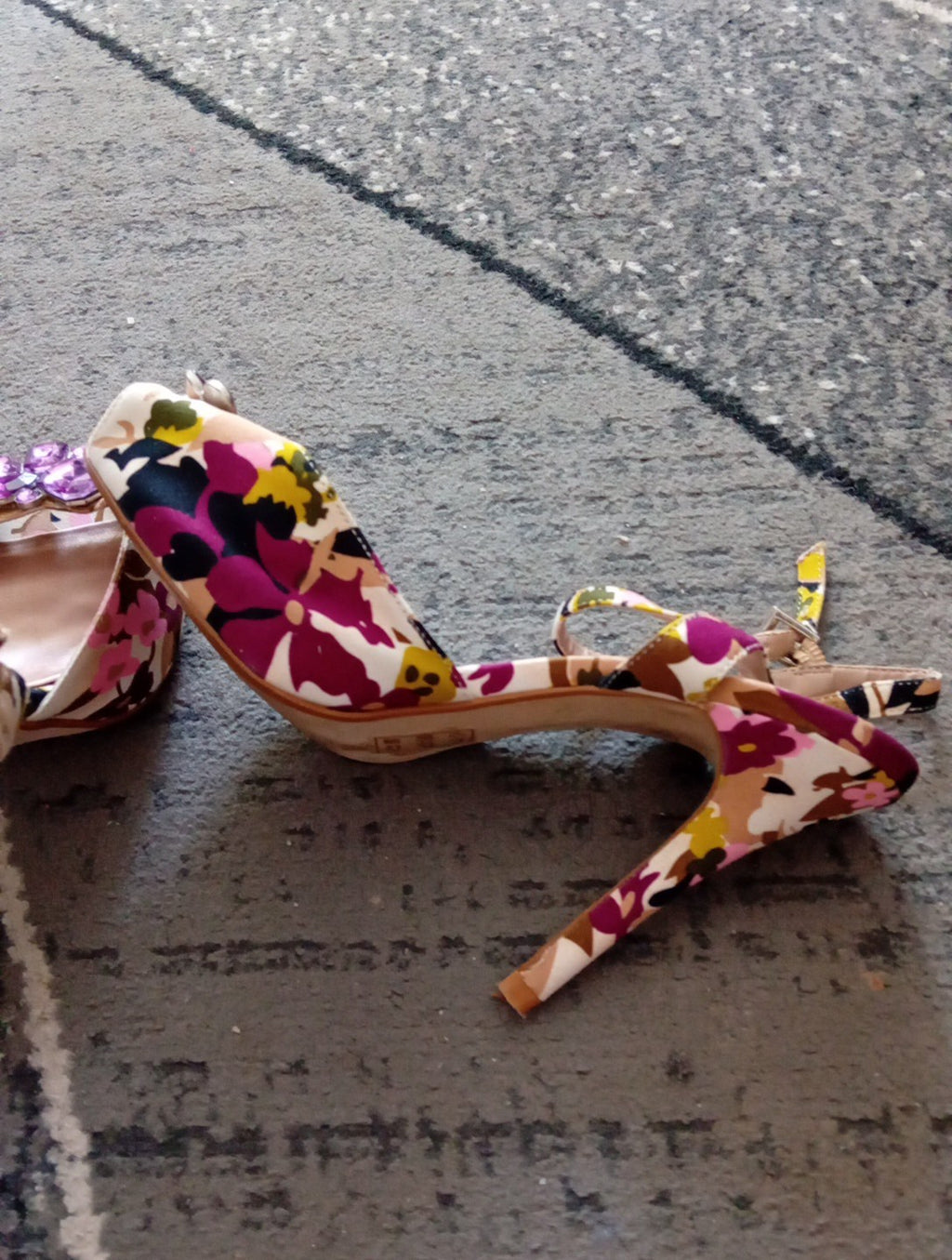 Ladies Floral Sling Back UNTOLD size 38 FREE DELIVERY