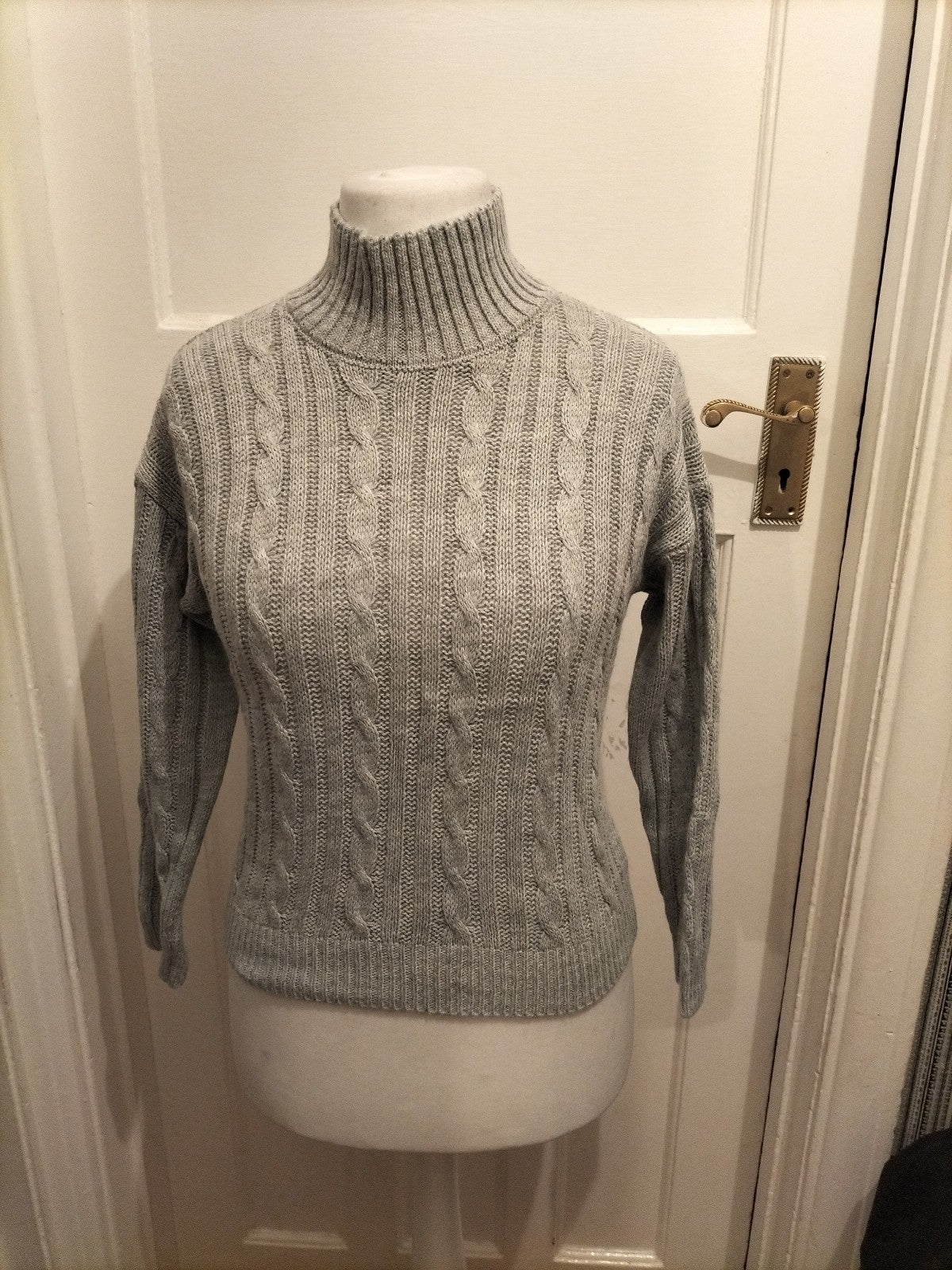 Ladies Lulua London Size Small Grey Knit High Neck Pullover Jumper