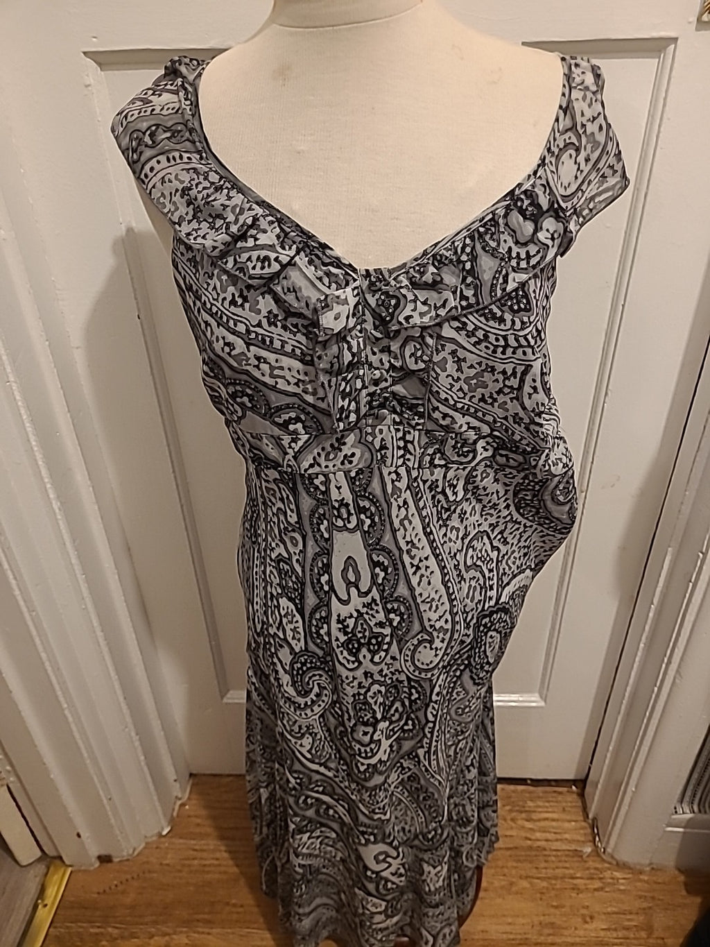 Ladies Per Una Size 12L Grey Toned Sleeveless Long Length Dress