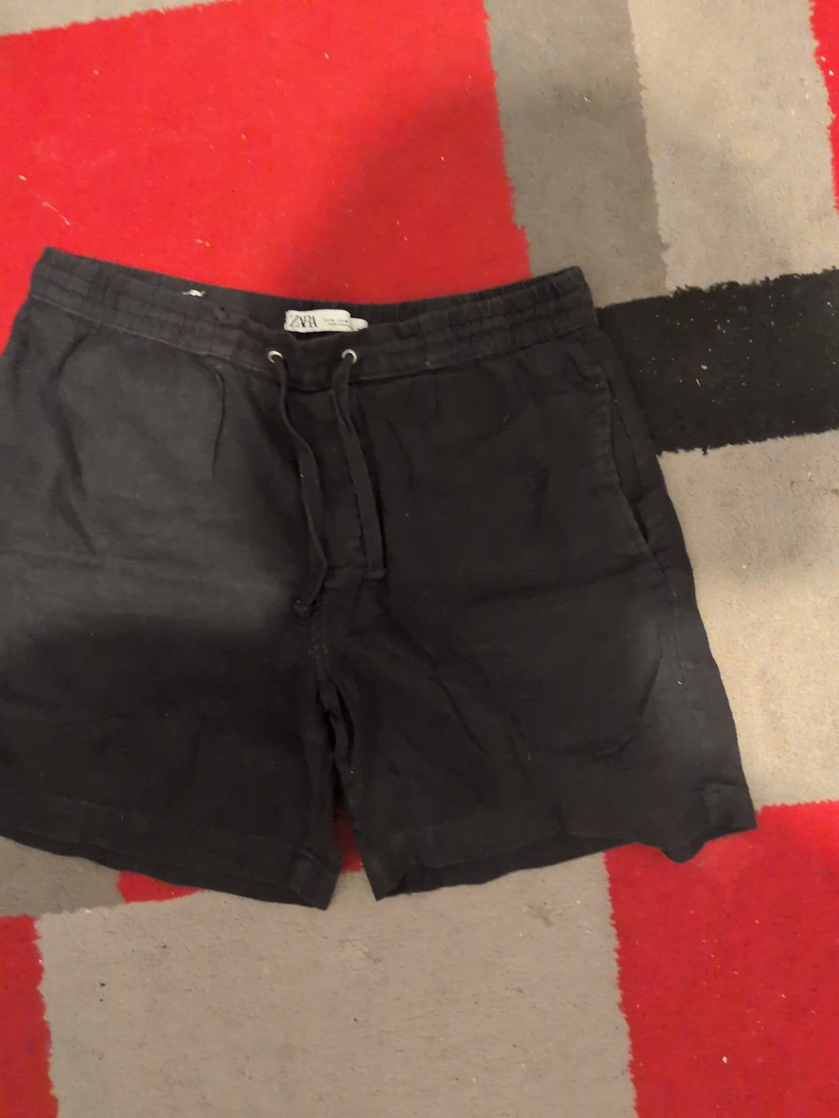 Zara Medium Black Shorts