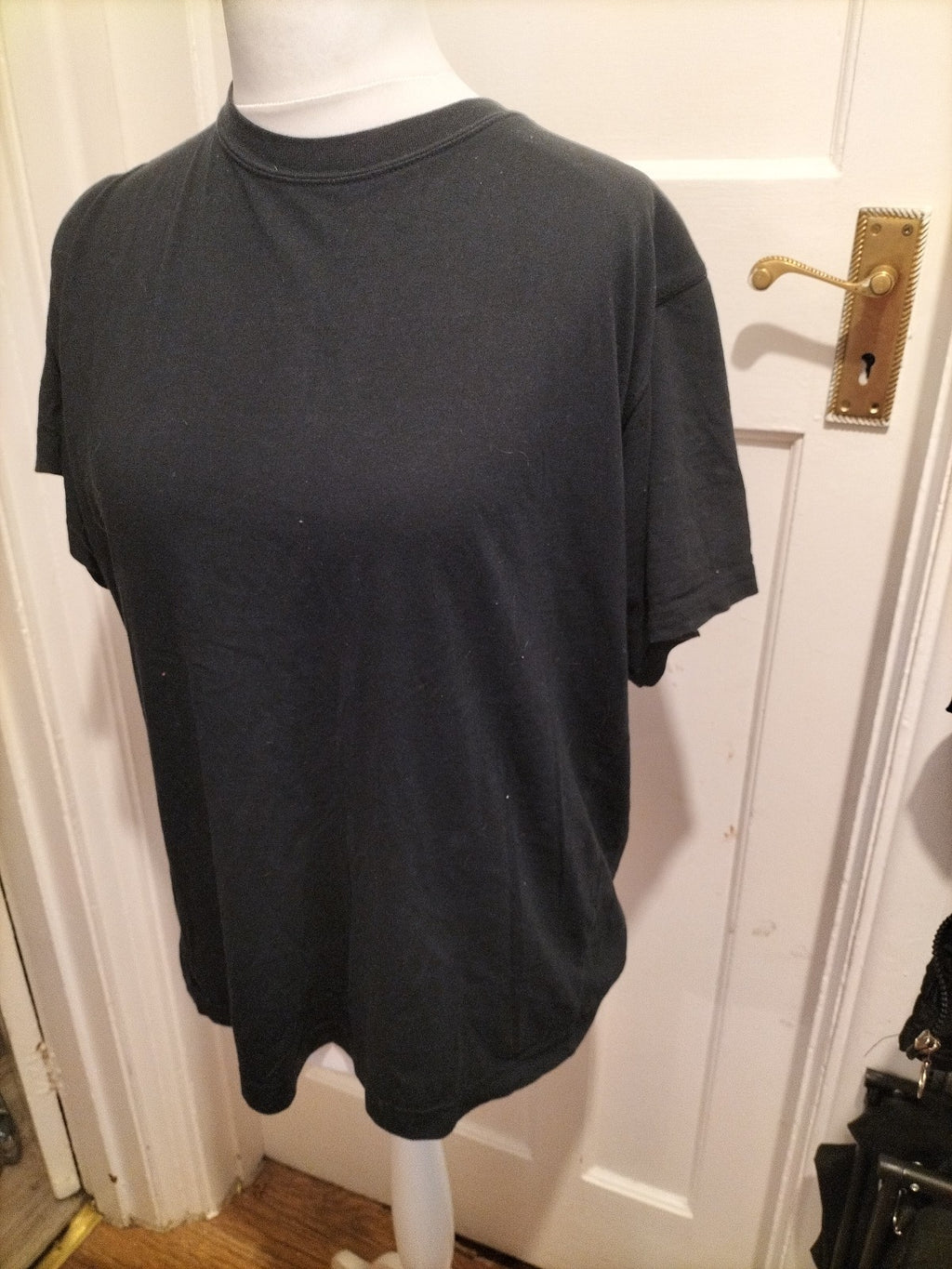 Mens Mackays Size Medium Black Short Sleeved Tshirt