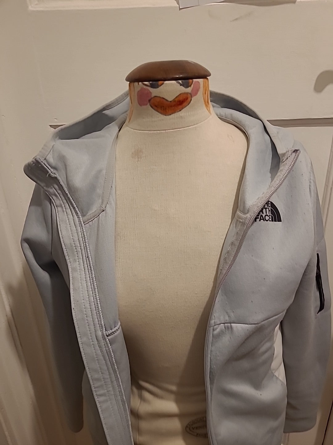 Boys The North Face Size XL Grey Zip Through Hoodie