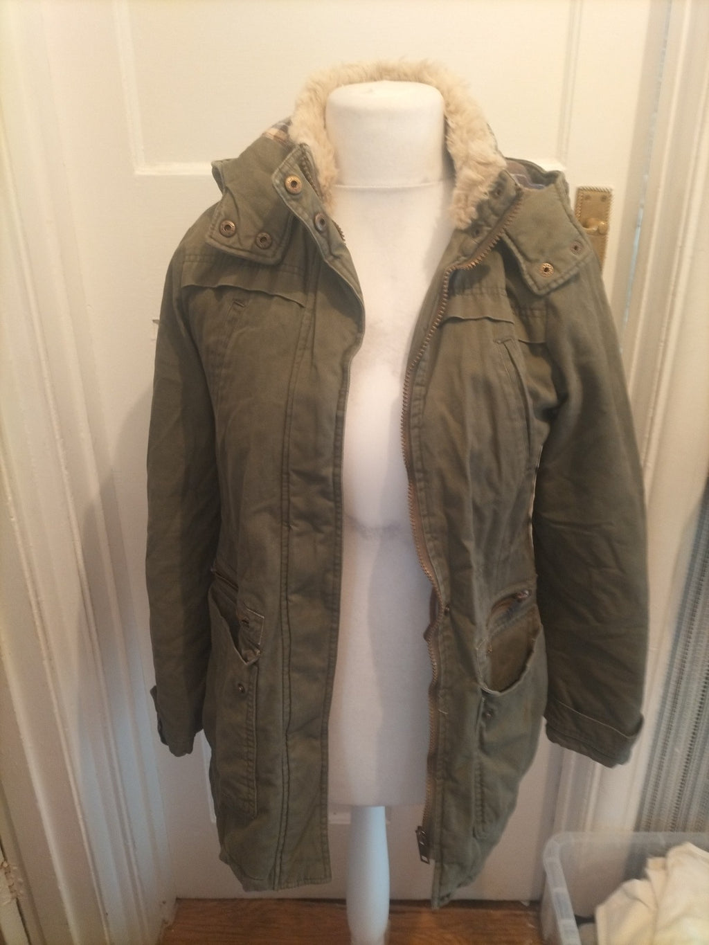 New Look 8 Khaki Faux Fur Collar Coat