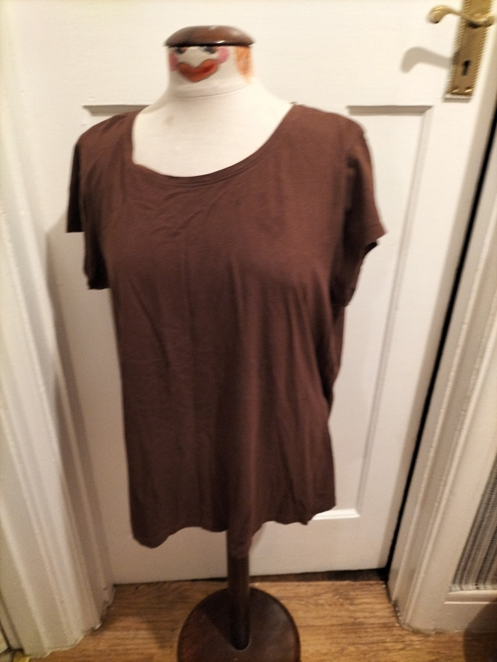 Ladies Beloved Size 3XL Brown Short Sleeved Tshirt