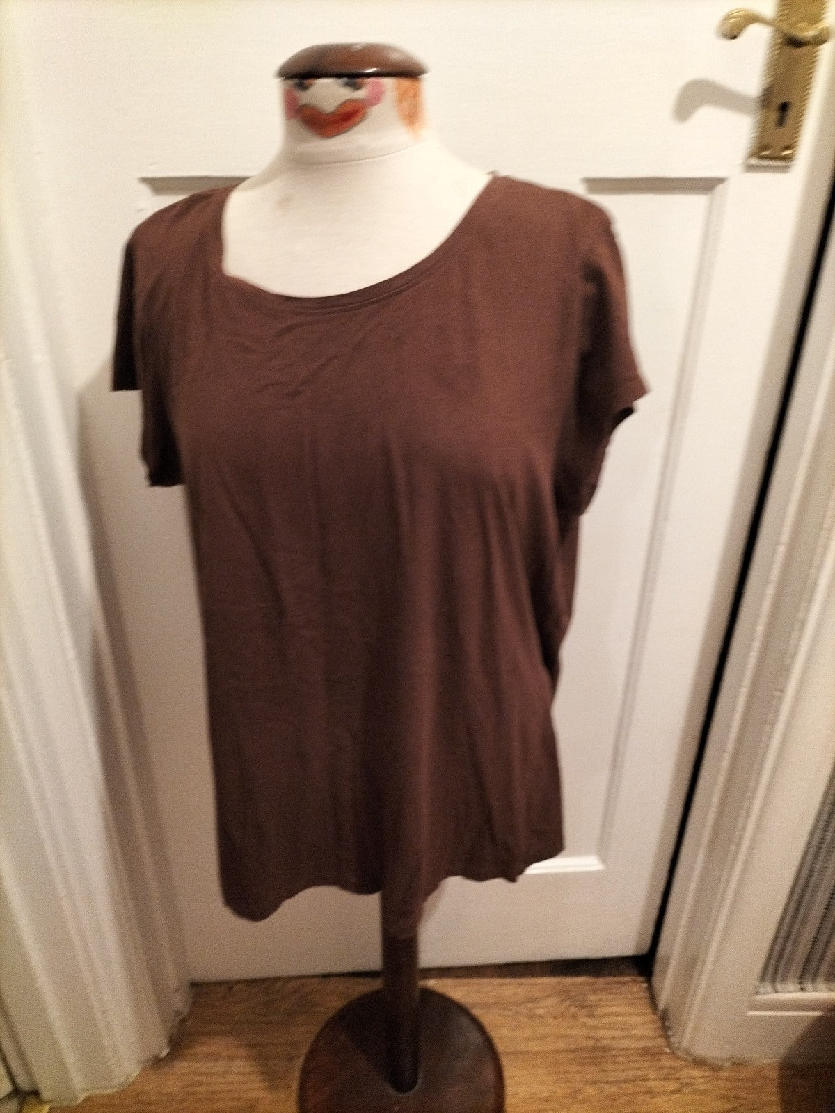 Ladies Beloved Size 3XL Brown Short Sleeved Tshirt