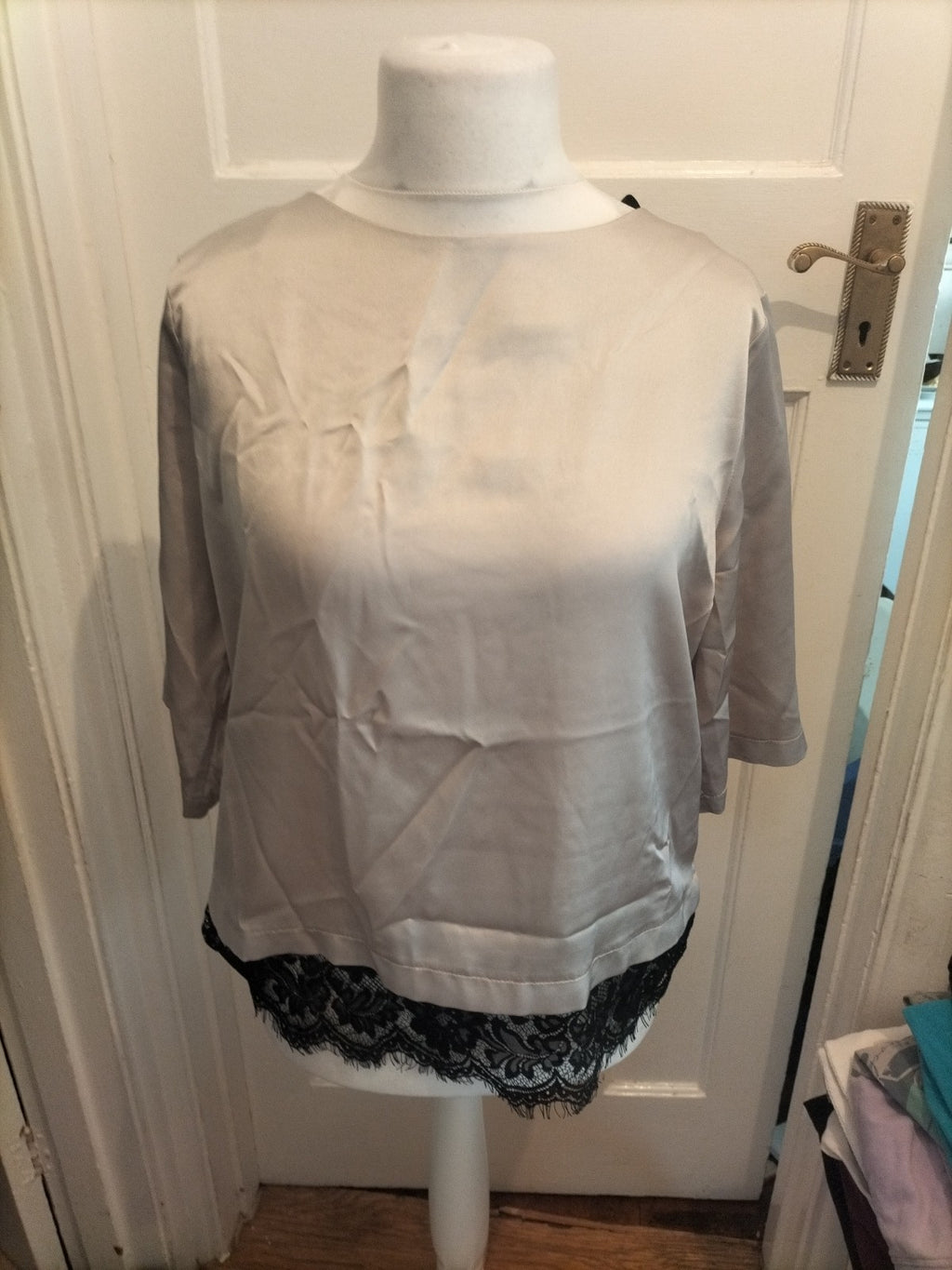 Dorothy Perkins 16 Silver And Black Half Sleeve Blouse