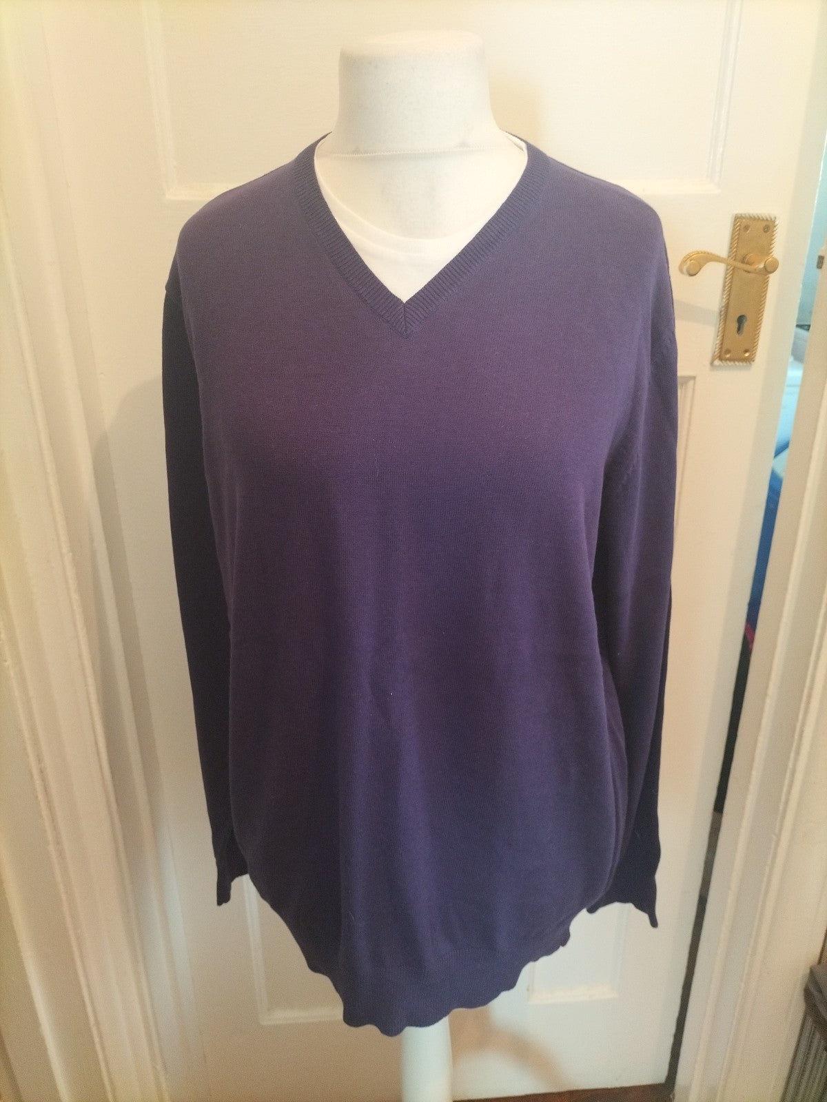Mens Tu Size L Purple With White Long Sleeved V Neck Jumper