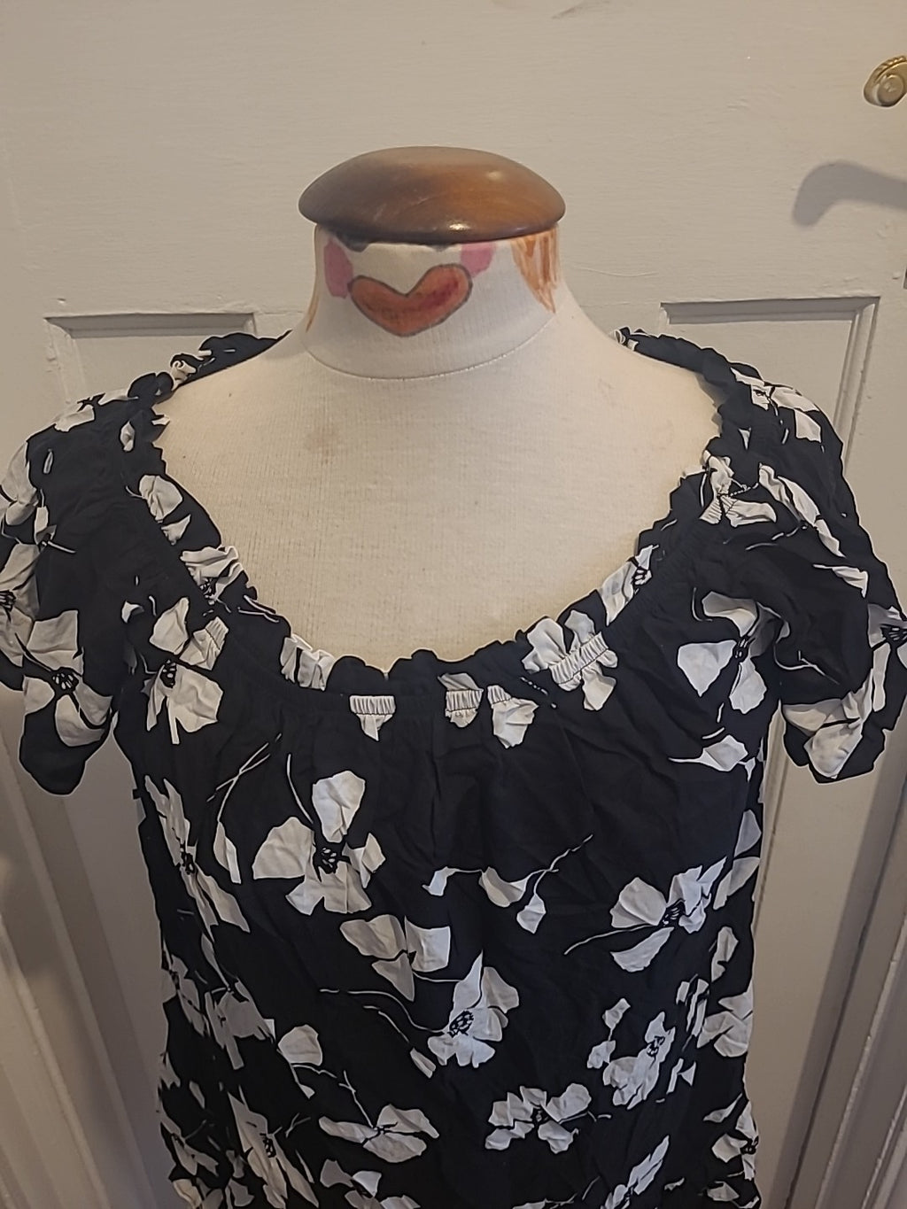 Ladies Papaya Size 14 Black White Floral Short Sleeved Elasticated Hem Dress