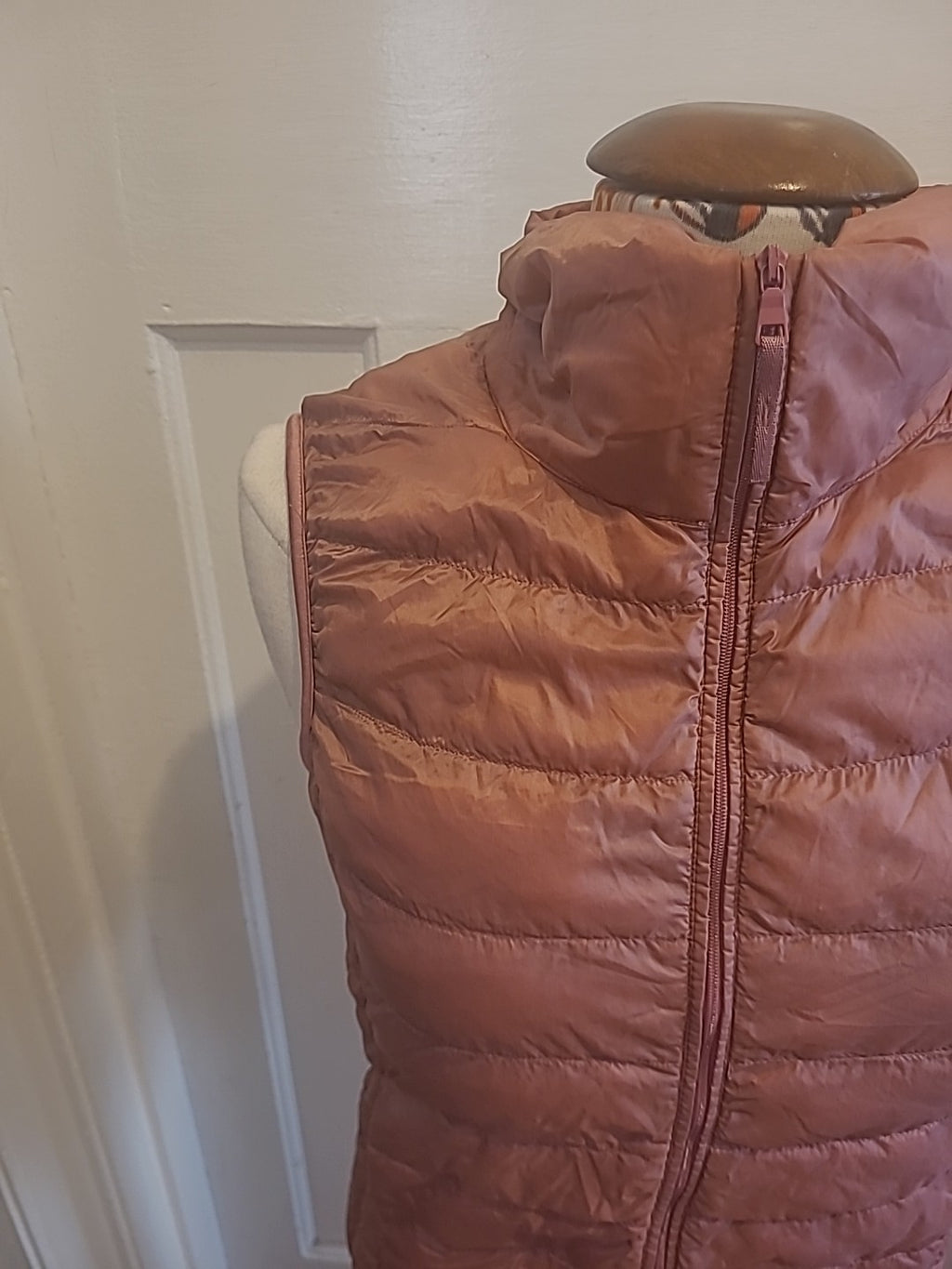 Ladies Xs Pinkly Purple Sleeveless Coat