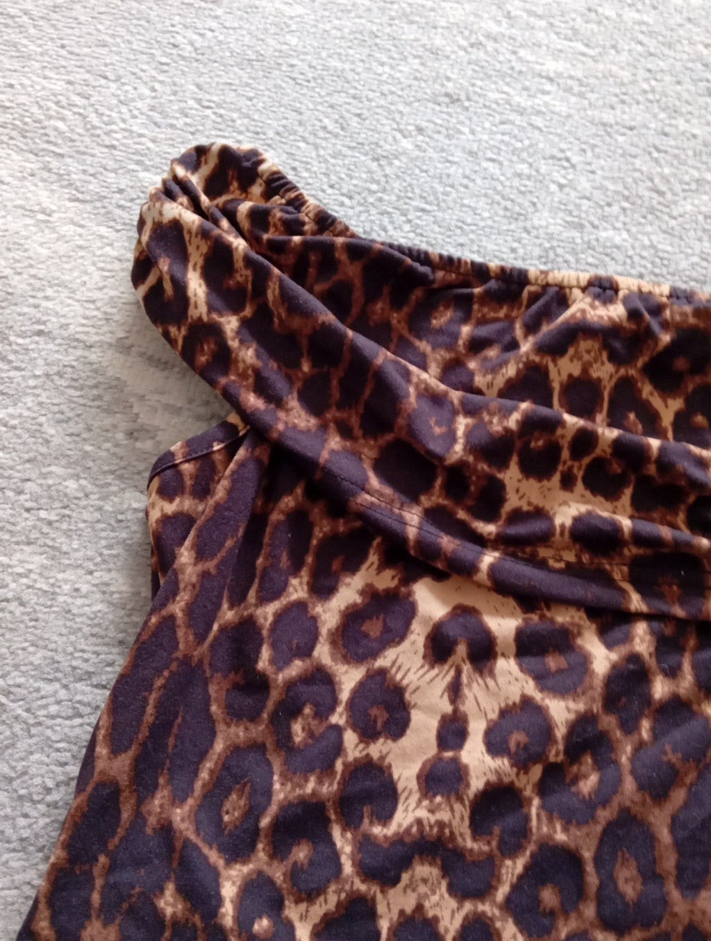 Ladies Leopard Print Off The Shoulders Top Size Large Romwe