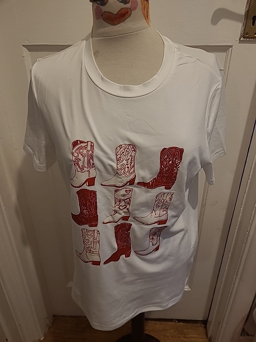 Ladies Size Medium White And Red Super Soft "Boot" Tshirt