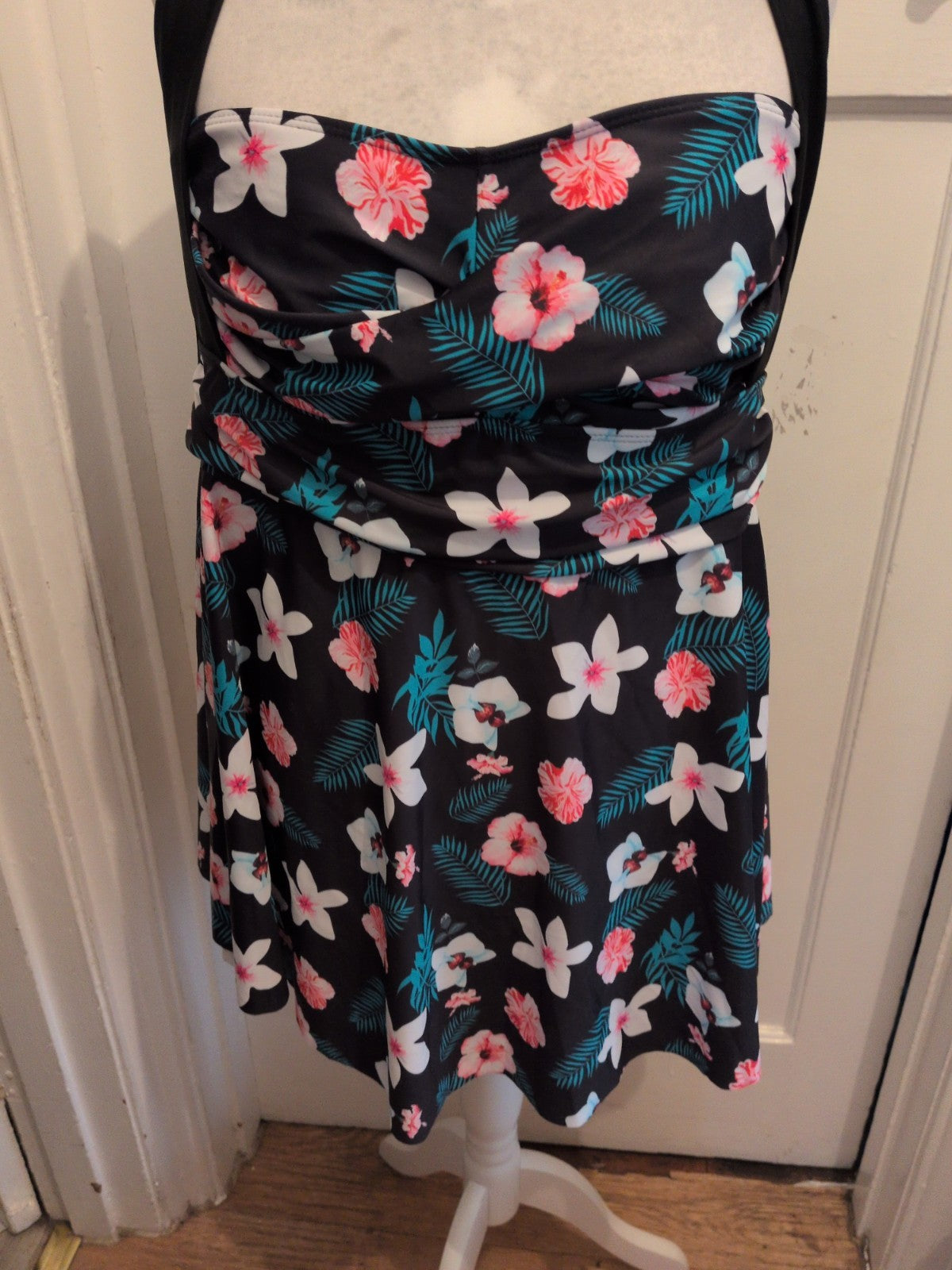 2XL Halter neck Swimwear Top Multicoloured Floral