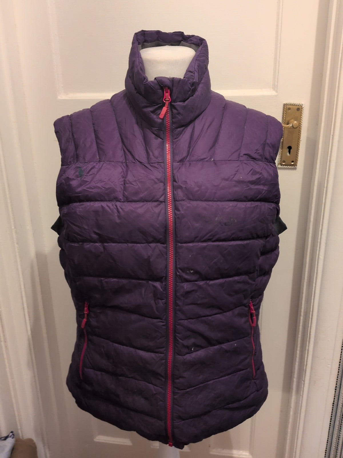Ladies Rab Size 16 Purple Sleeveless Puffer Jacket