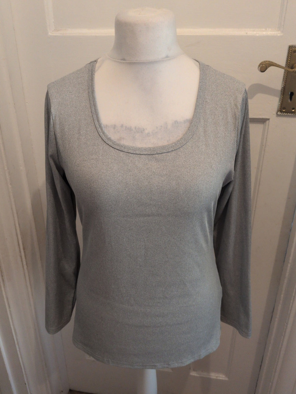 Ladies Size Large Silver Long Sleeve T-shirt