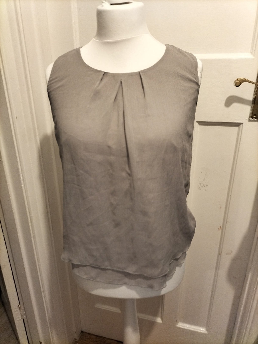 Ladies Size 10 Greyish Sleeveless Lined Blouse