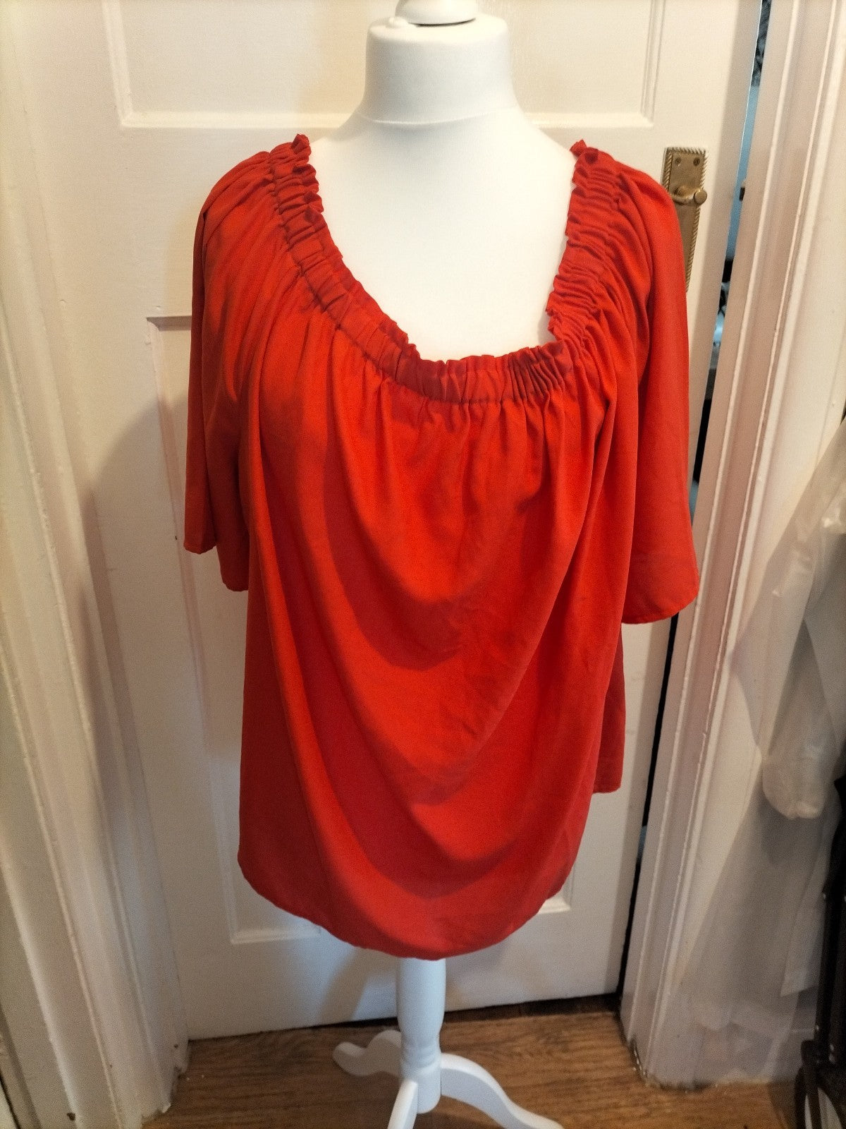 Ladies Simplybe Size 32 Orange Short Sleeved Top