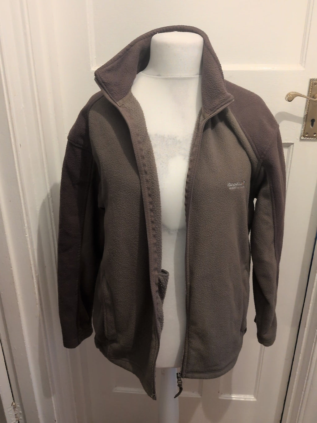 Regatta Medium Khaki Full Zip Jumper