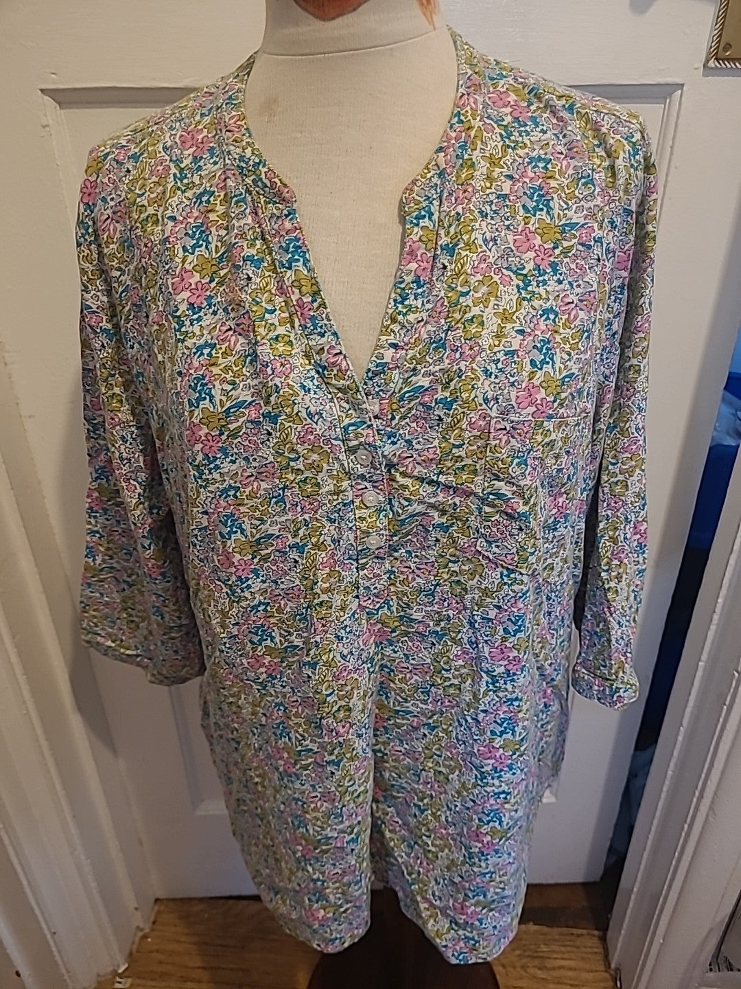 Ladies Size Large Multicoloured Floral 3/4 Sleeved Blouse