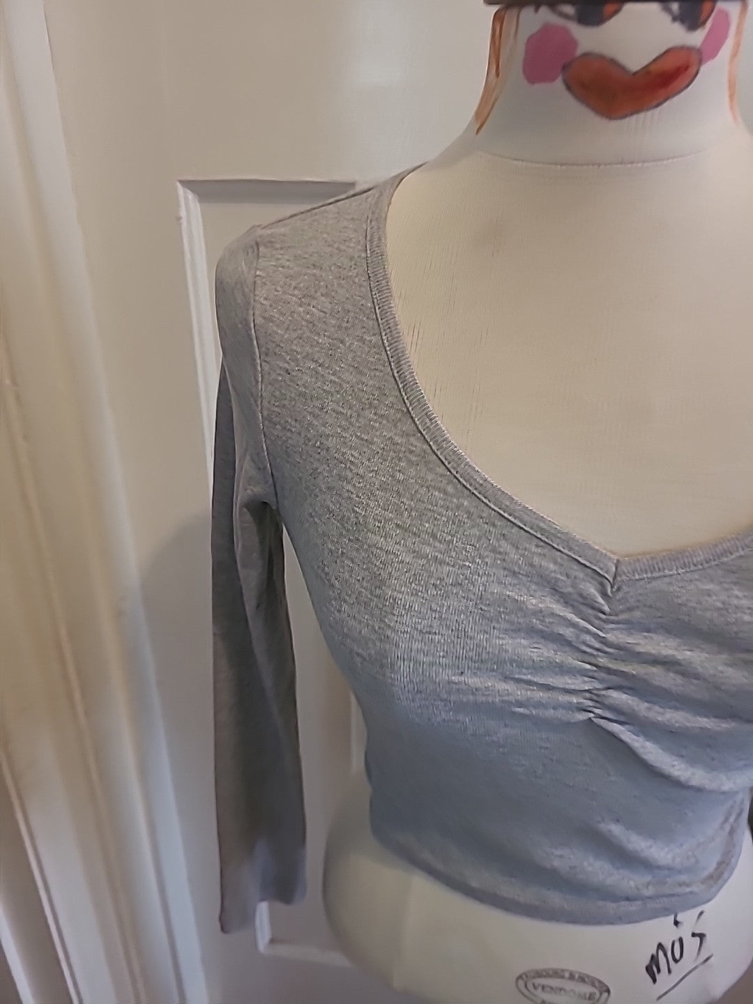 Ladies Softies Size S-M Grey Long Sleeved Crop Top